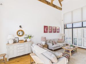 Lounge 3- click for photo gallery